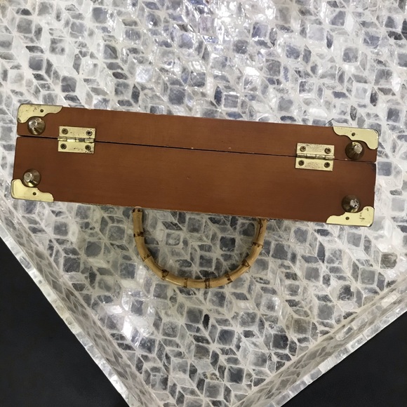 Wooden cigar box style purse. - Picture 5 of 8